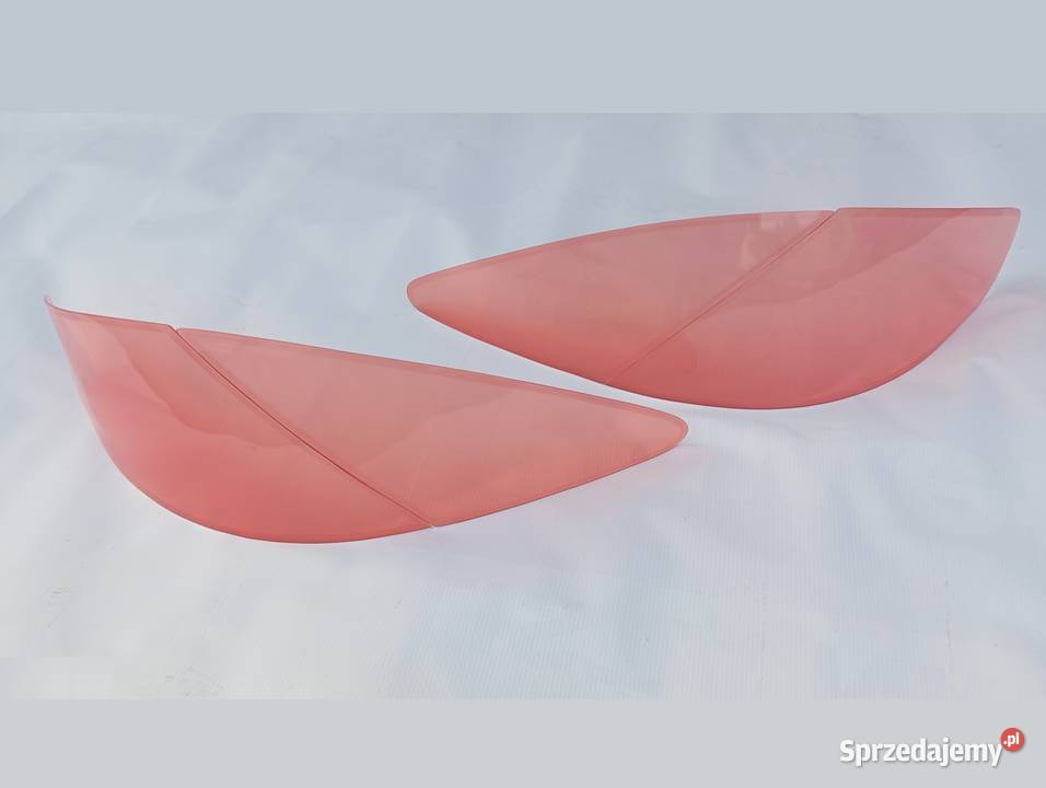 PEUGEOT 307CC CC KLOSZ TYLNEJ LAMPY PRAWY LEWY W Części samochodowe Międzybórz