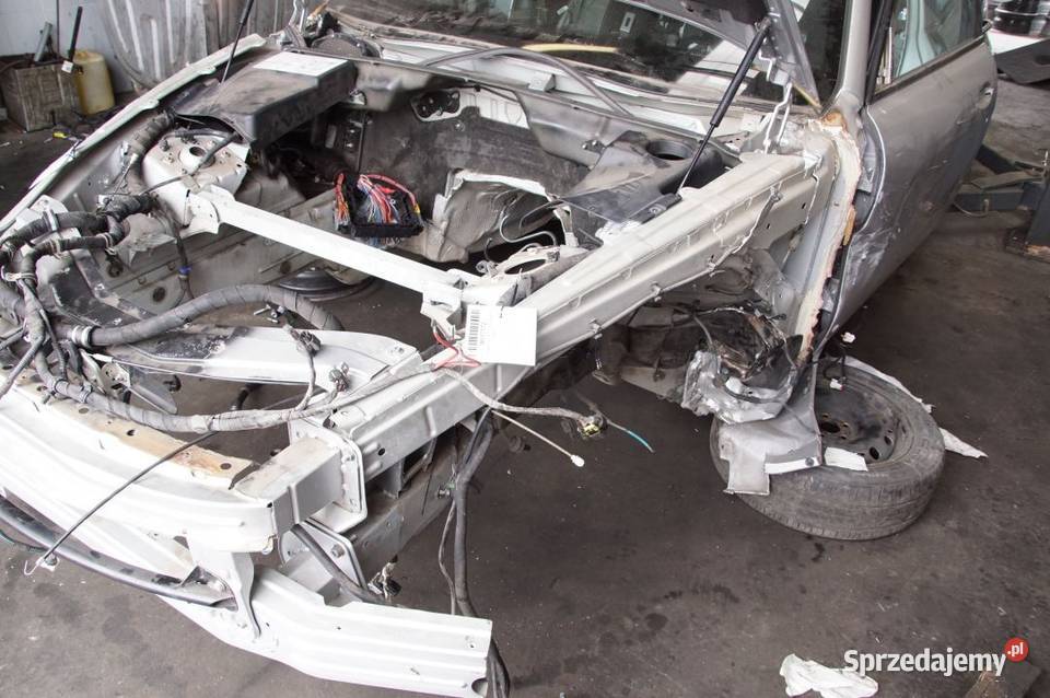 ĆWIARTKA BŁOTNIK LEWY PRZÓD MASERATI Lipno