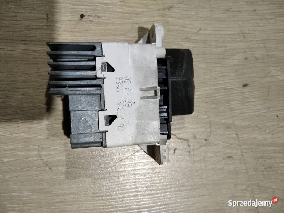 Włącznik świateł awaryjnych Ford Focus mk1 Krośniewice