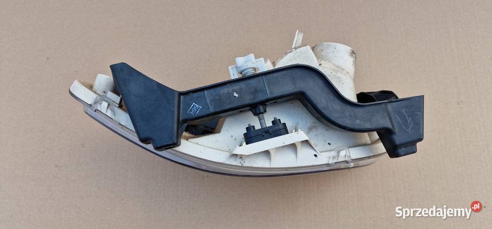DAF XF 106 HALOGEN PRAWY W ZDERZAK ORYGINAŁ lubuskie Bieleń