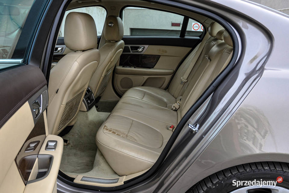 Jaguar XF 30d 275 2010 r Automat Skóry 275KM Wrocław