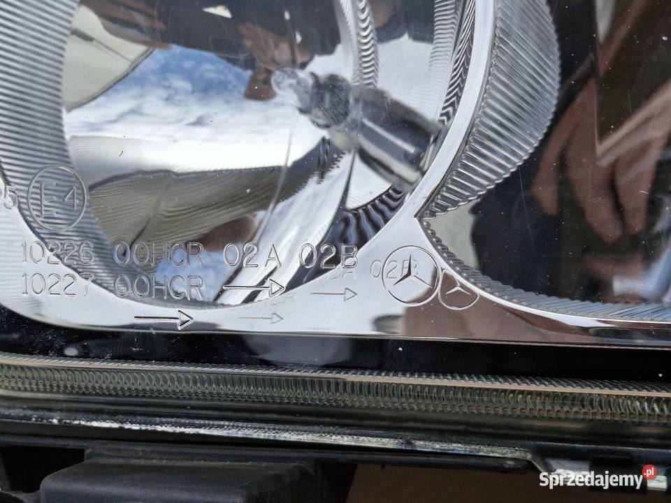 MERCEDES ATEGO LAMPA LEWA REFLEKTOR LEWY ciężarowe Bieleń