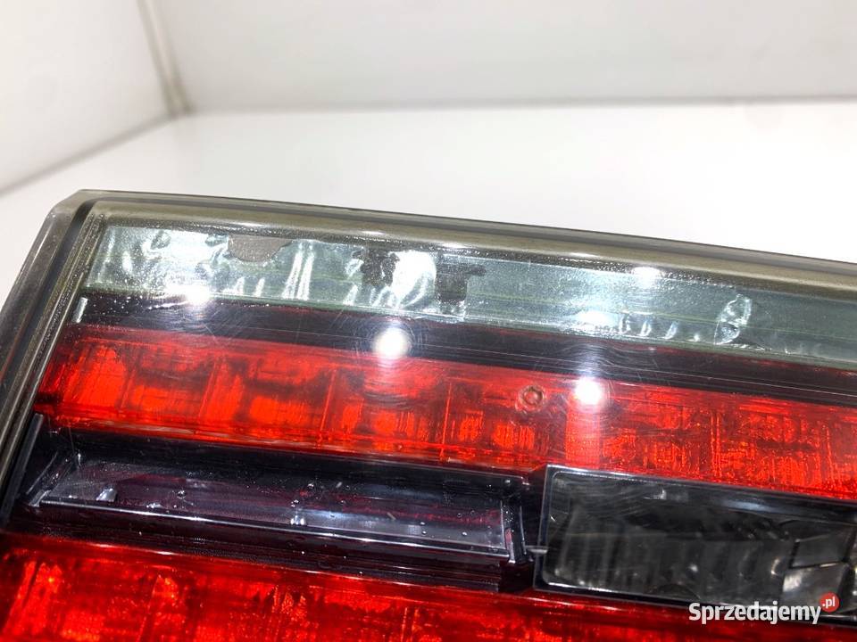 LAMPA TYŁ LEWA WEWNĘTRZNA LEXUS CT Hatchback osobowe podkarpackie
