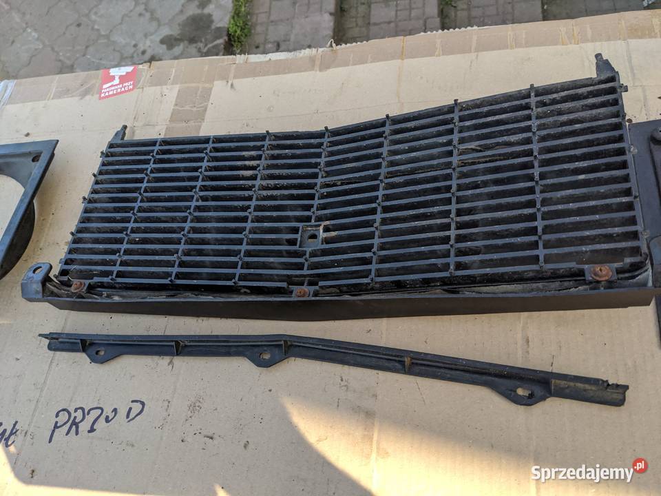 Fiat 125p Grill kratka listwa okulary listwy Części samochodowe Stalowa Wola