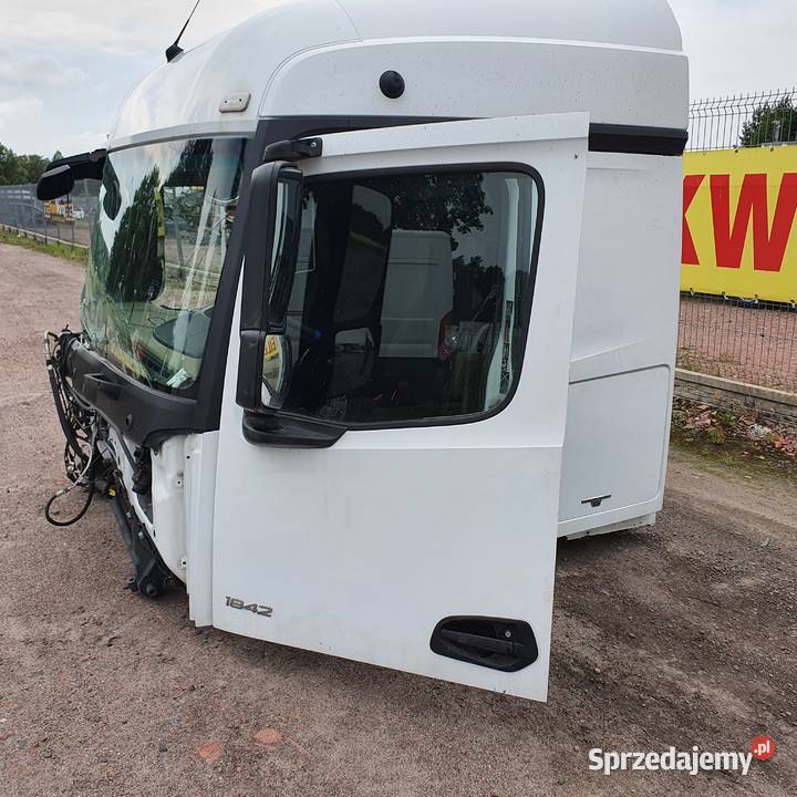 MERCEDES ACTROS MP4 KABINA KOMPLETNA Bieleń