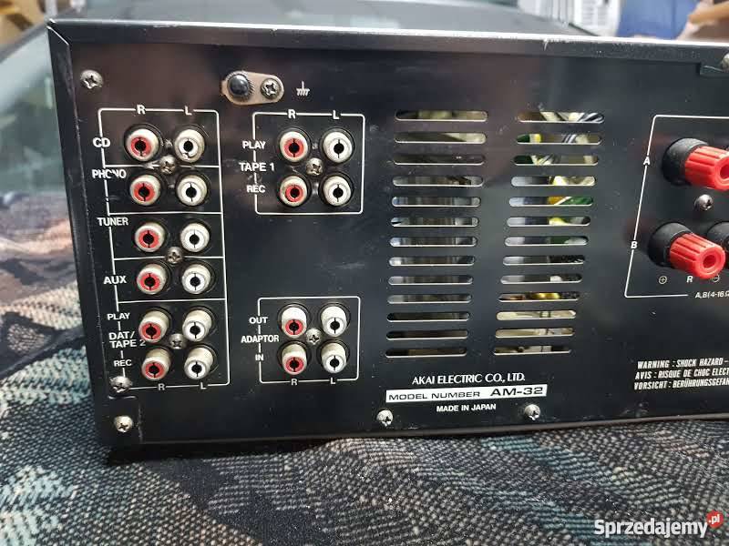 AKAI Stereo Integrated Amplifier AM32 Łapy