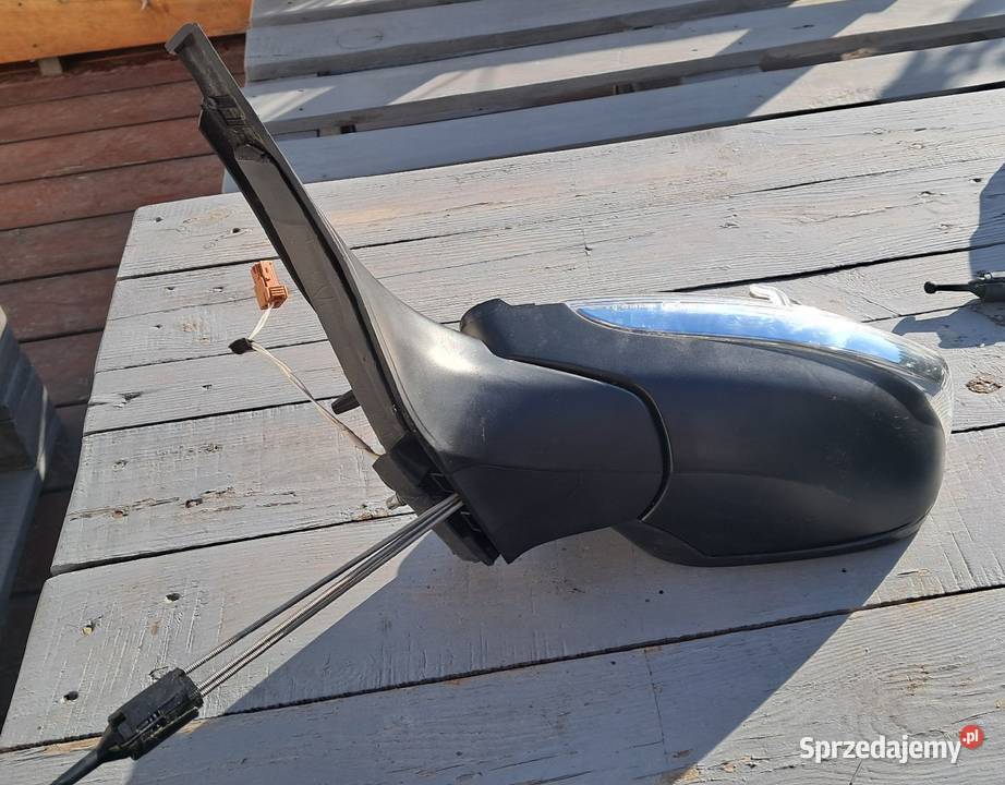 Lusterko Peugeot 208 lewe prawe Oleśnica sprzedam