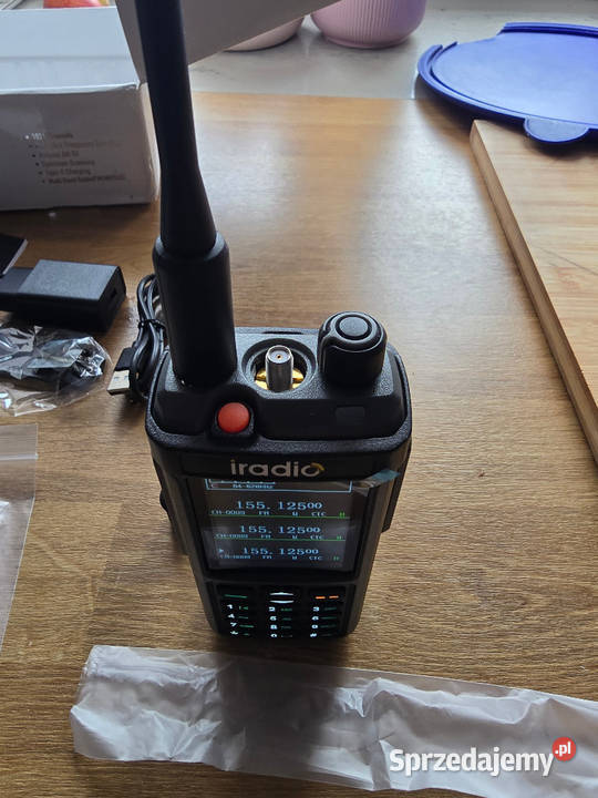 iRadio UV98 PLUSRadtel RT880 GPSAPRS FMAMUSBLSB Tarnów