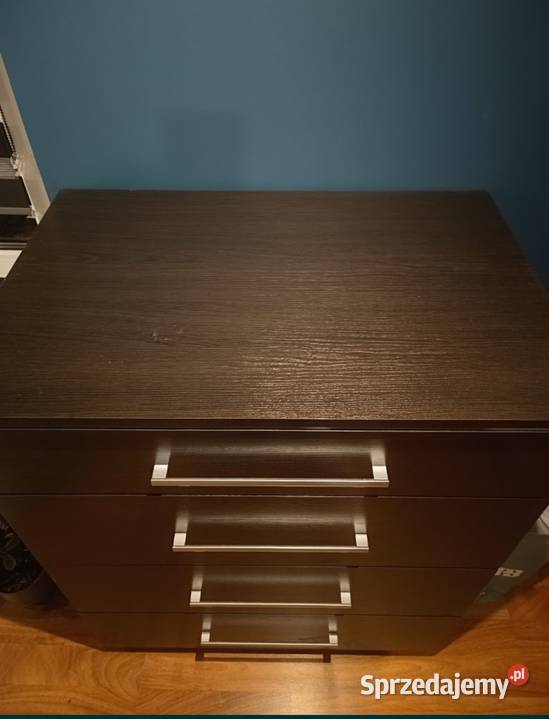 Wysoka ciemna komoda Medyka