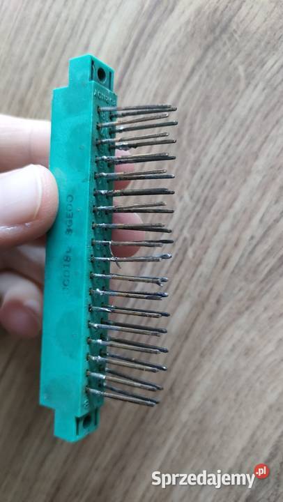 Wtyk krawędziowy BURNDY 36 pin sprzedam