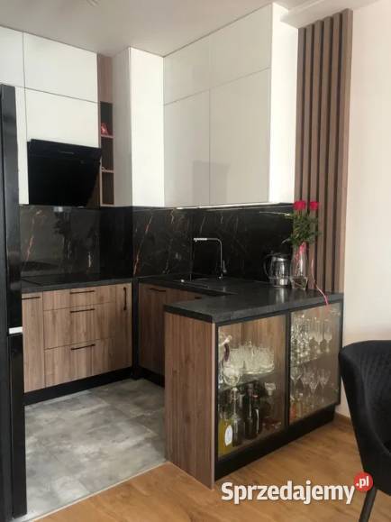 2pok 48met Legnickiej BALKONGARAŻWINDA Wrocław piwnica