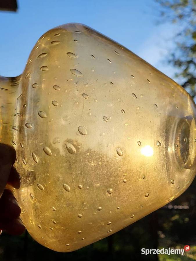 Klosze z czasów PRL lekko żółty miodowy kolor małopolskie Kraków