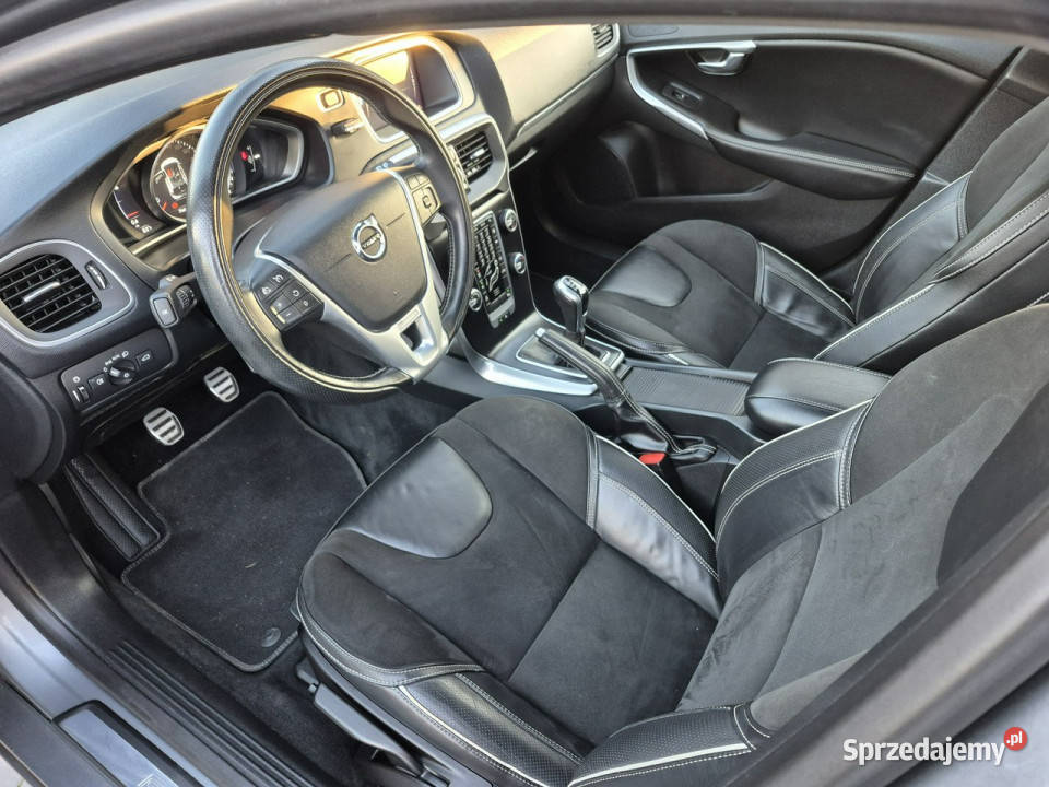 Volvo V40 20D2 RDESIGN navi full led chromy Nowe relingi dachowe Drelów