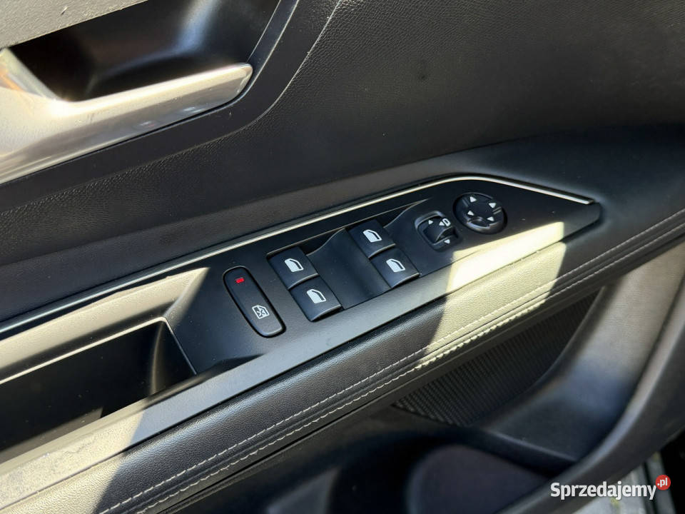 Peugeot 3008 15HDi kurtyny powietrzne Węgrów