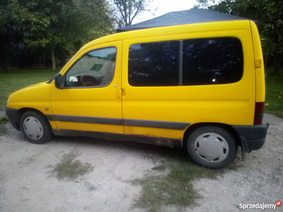 Peugeot partner Berlingo garażowany Stara Wrona