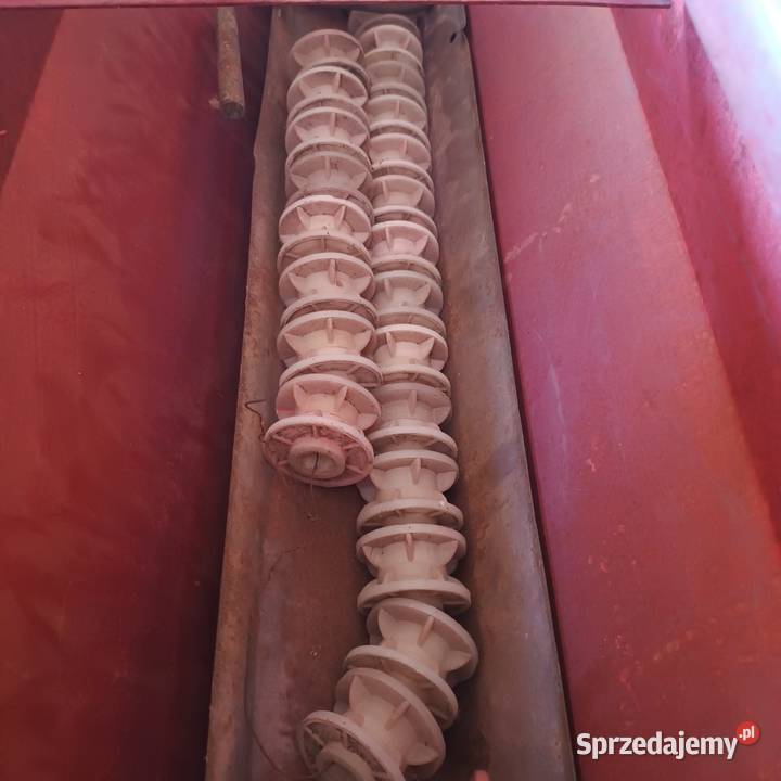 Siewnik Poznaniak 27m nieuszkodzony Rolnictwo Dąbrówka