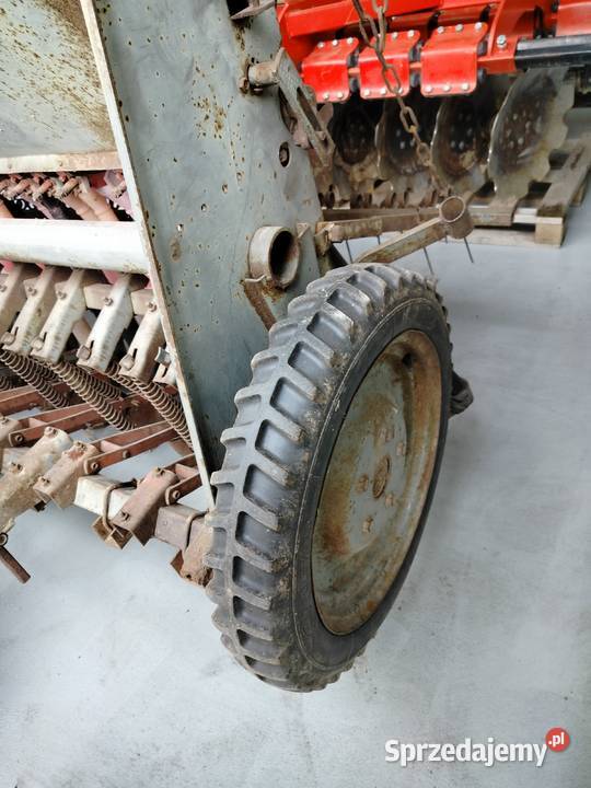 Siewnik zbożowy Poznaniak 27 Zaborów