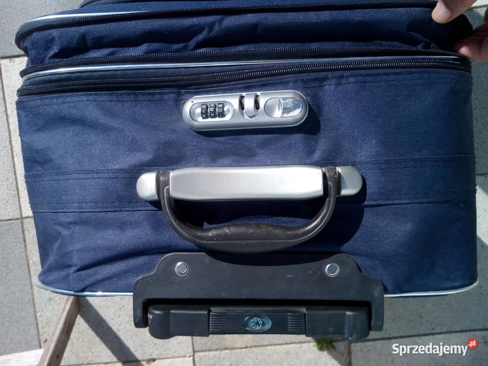 Walizka na kółkach 69 x 46 x 25 Kąty Wrocławskie sprzedam