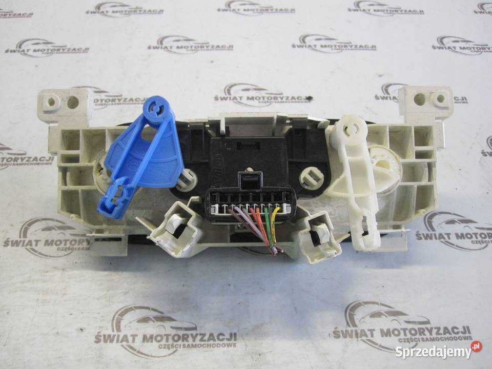 OPEL VIVARO B 16r panel klimatyzacji E1093049AL Rok produkcji 2016 świętokrzyskie Kielce