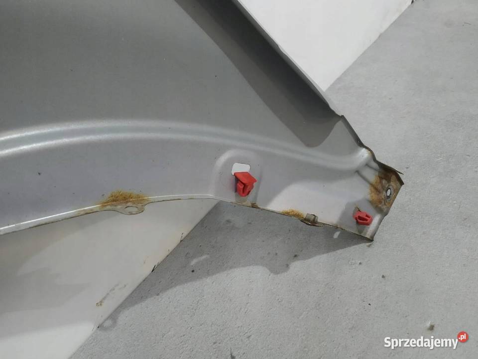 BŁOTNIK PRAWY PRZÓD NH623M Honda CRV II 20012006 Rok produkcji 2004