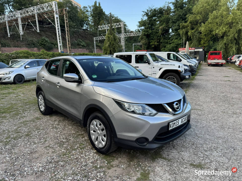 Nissan Qashqai 12DIGT115BezwypadkowyNowy manualna Szczecin