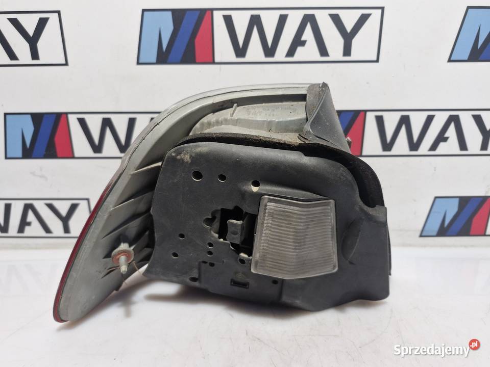 8384844 BWM E46 CABRIO LAMPA PRAWY TYŁ TYLNIA