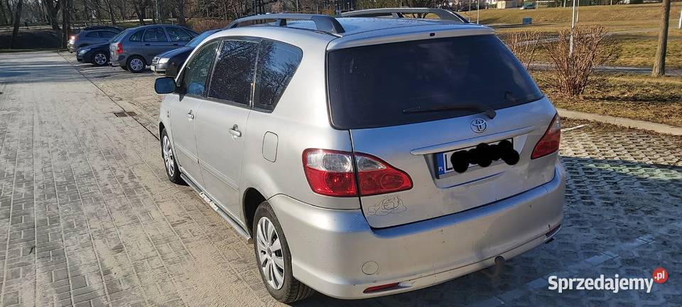 Toyota Avensis Verso D4D 20 7 osobowa kombi hak 344200km Zamość
