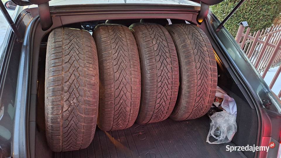 Komplet 4 opon zimowych 215 65 16 65 Zblewo