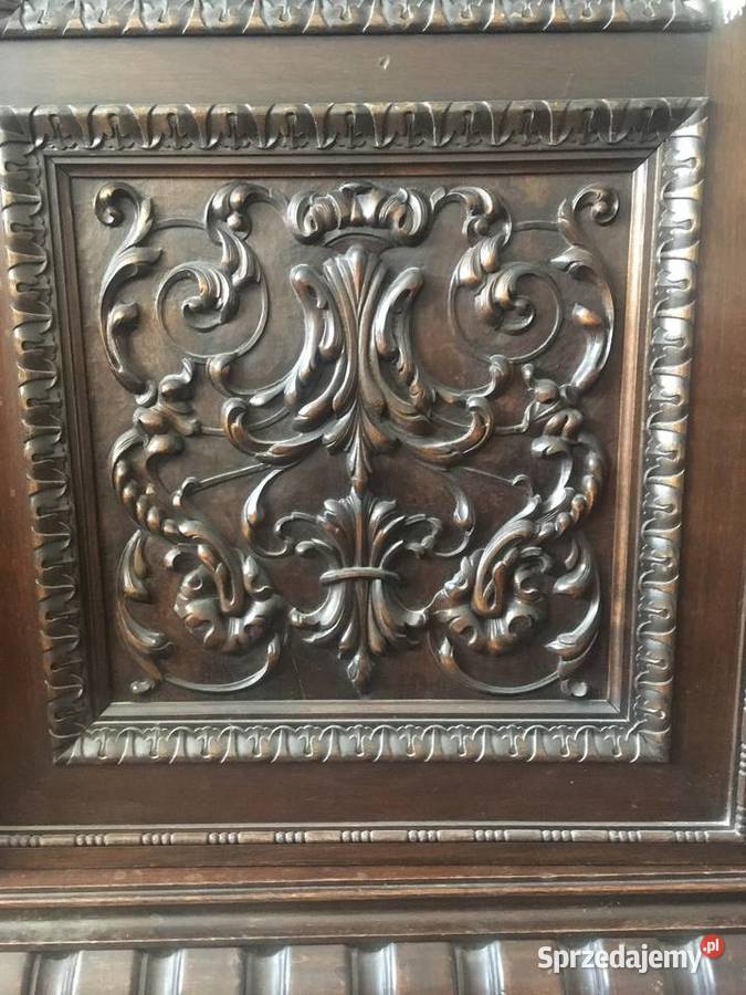 Szafa na lwich łapach z XIX wieku Kąty Wrocławskie