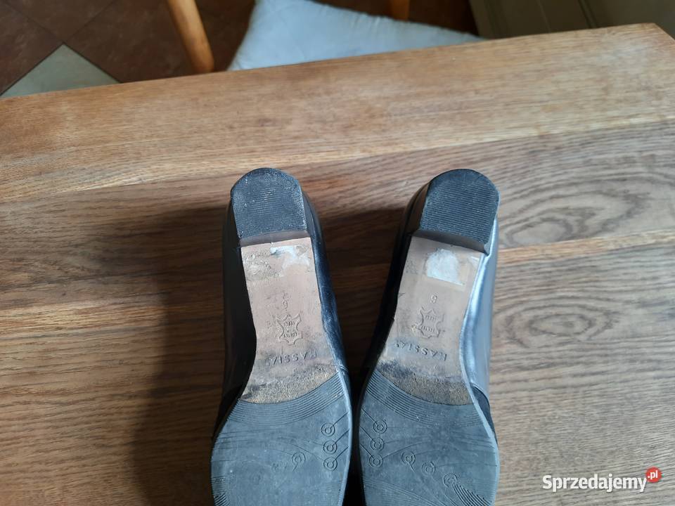 Czółenka marki HASSIA model ELENAG rozmiar 39 Morąg