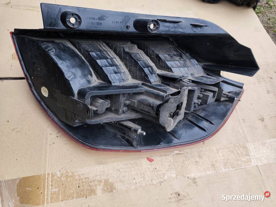Lampa prawa tył Renault Scenic 2 Rok produkcji 2006 Samochody osobowe Jabłonowo Pomorskie sprzedam