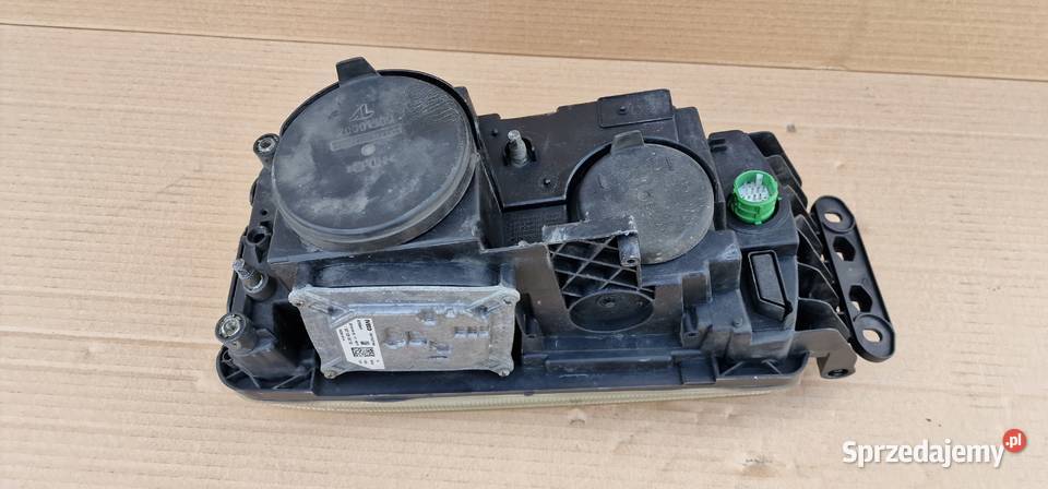 STRALIS EUROCARGO REFLEKTOR LED LEWY LAMPA LEWA Bieleń