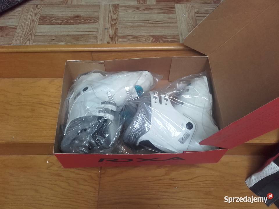 Komplet narty kijki i buty