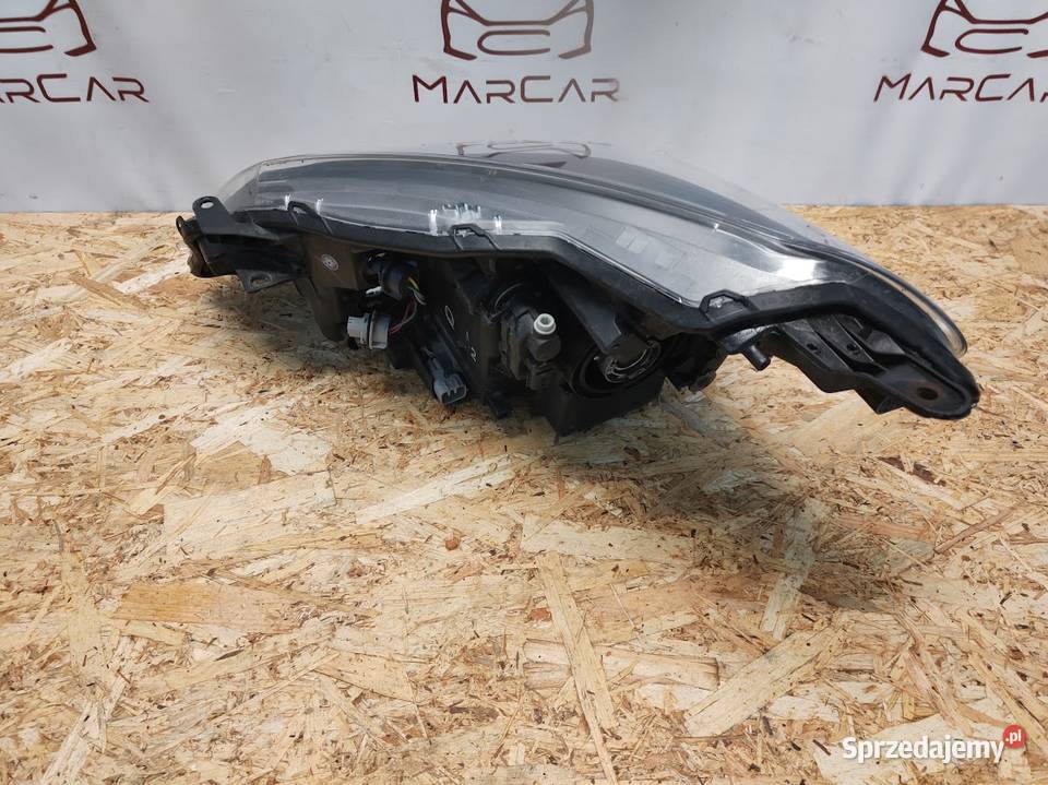 Lampa Prawy Przód Toyota Yaris III Lift Pleszew sprzedam