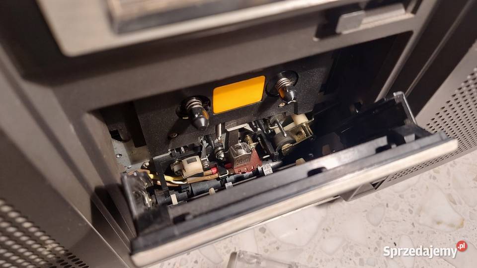 Radiomagnetofon SONY CF570S 1974 sprawny Katowice sprzedam