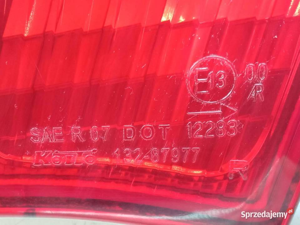 LAMPA TYŁ W KLAPĘ KOMPLET HB 13287977 Mitsubishi Lampy tylne