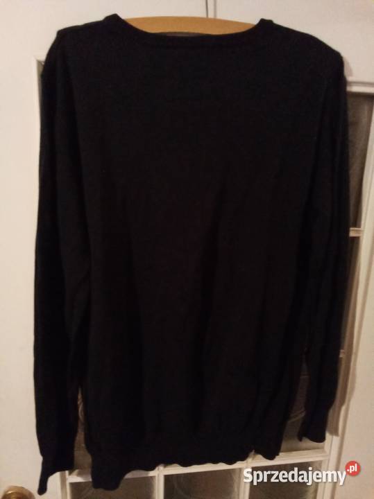 Sweter czarny sprzedam