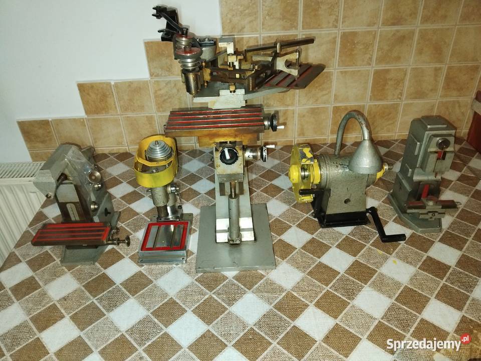 Pomoce dydaktyczne szkoła PRL Tarnów