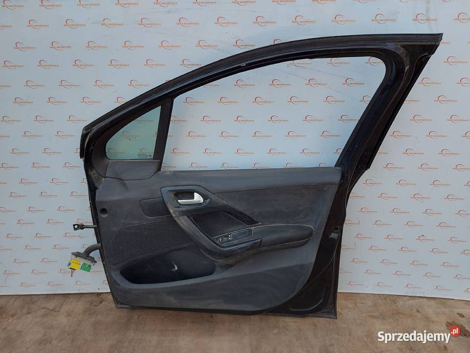 PEUGEOT 208 I LIFT 17r drzwi prawe przód 120 Kielce sprzedam