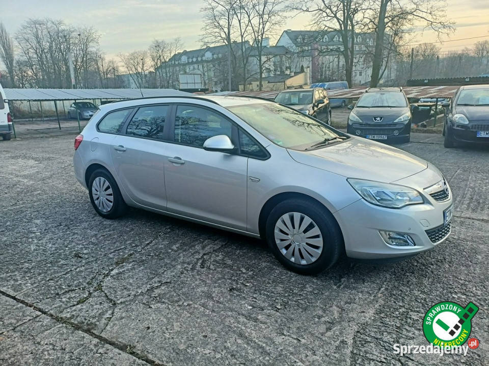 Opel Astra zadbany serwisowany zarejestrowany lakier metallic Tomaszów Mazowiecki