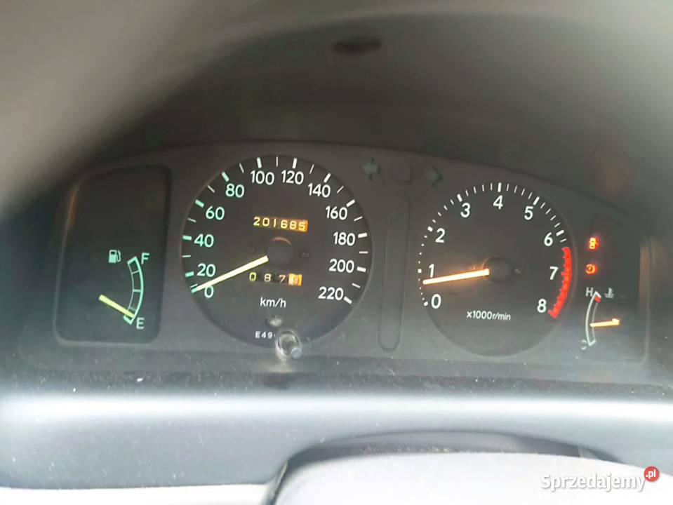 Toyota Corolla E11 14 Benzyna Gaz do 2031 KME czerwony Corolla Zielona Góra