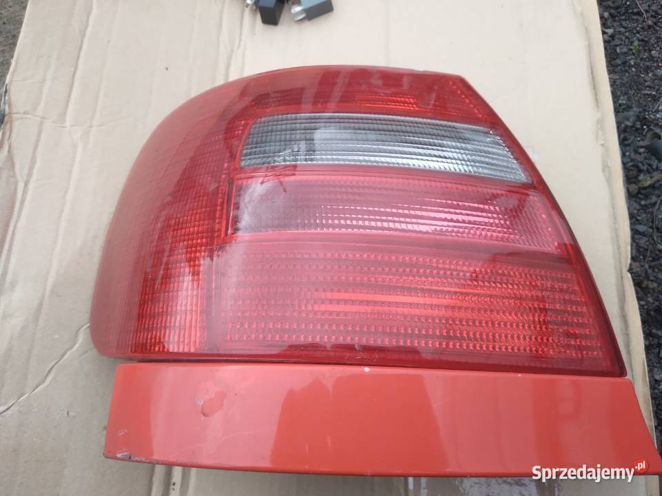 Audi A4 B5 sedan lampa lewa tylna osobowe Strzelce Krajeńskie