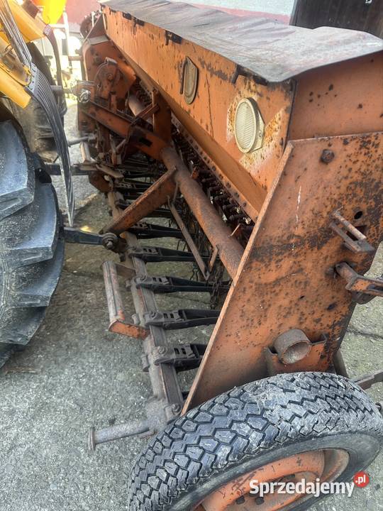 Siewnik zbożowy POZNANIAK 25m Targowisko