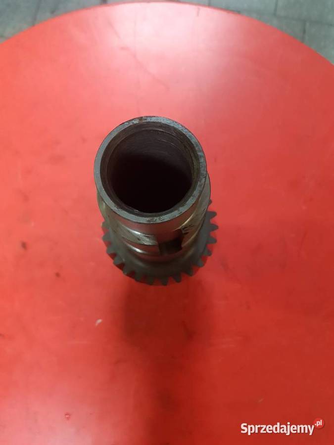 Wałek pośredni reduktora Ursus c385 84121001 Sulechów