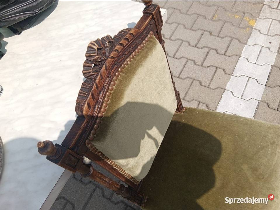 Stare zabytkowe antyczne krzesło na sprężynach Kęty