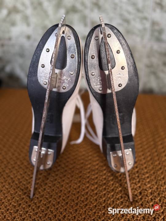 Lyzwy damskie figurowe Lublin sprzedam