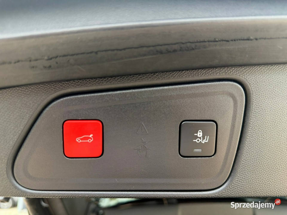 Peugeot 3008 GT kamery skóra MASAZE elklapa FUL 225KM Otmuchów