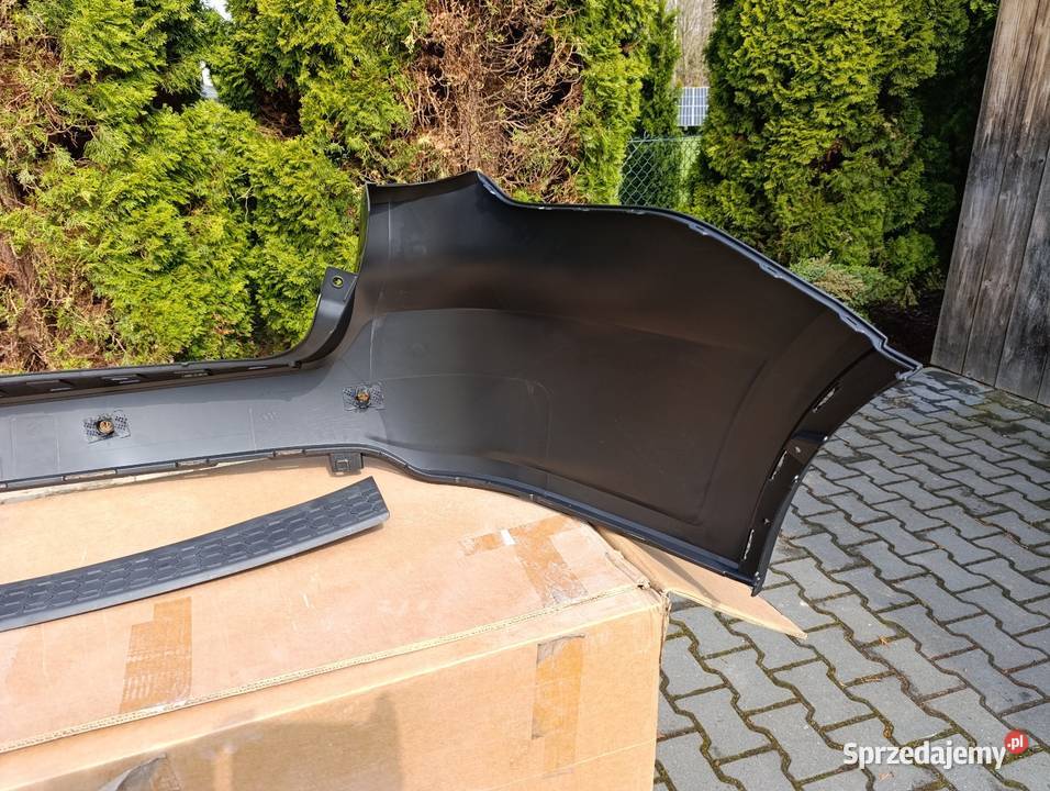 Dodge Durango zderzak tylny 201420 Baryczka