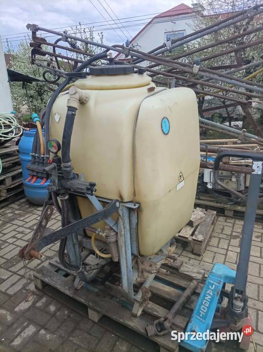 Opryskiwacz Pilmet 400L belki 10 m stan