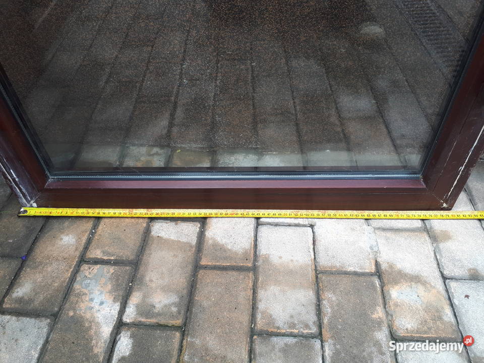 Okno 80x82 fix nieotwieralne brąz